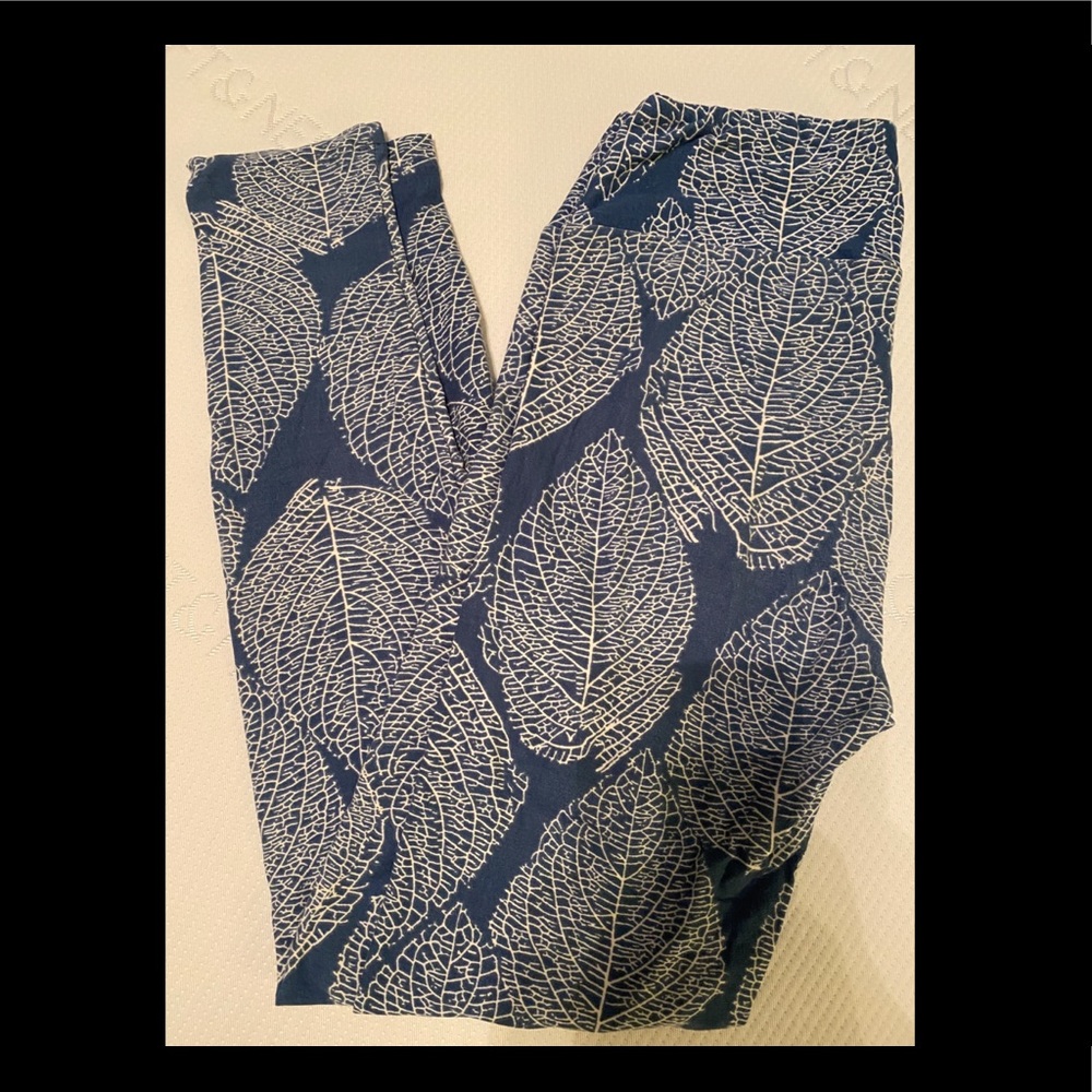 Lularoe leaf leggings
